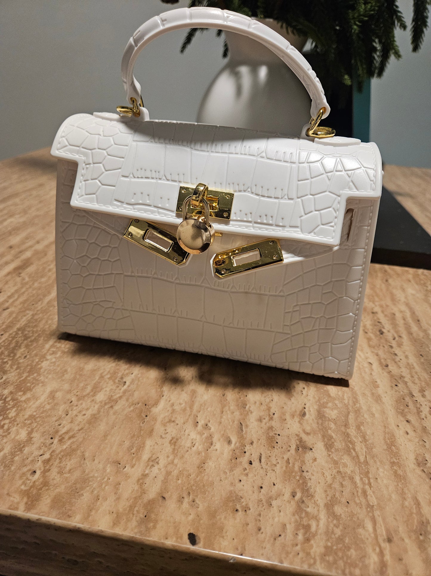 Mini Albino Croc